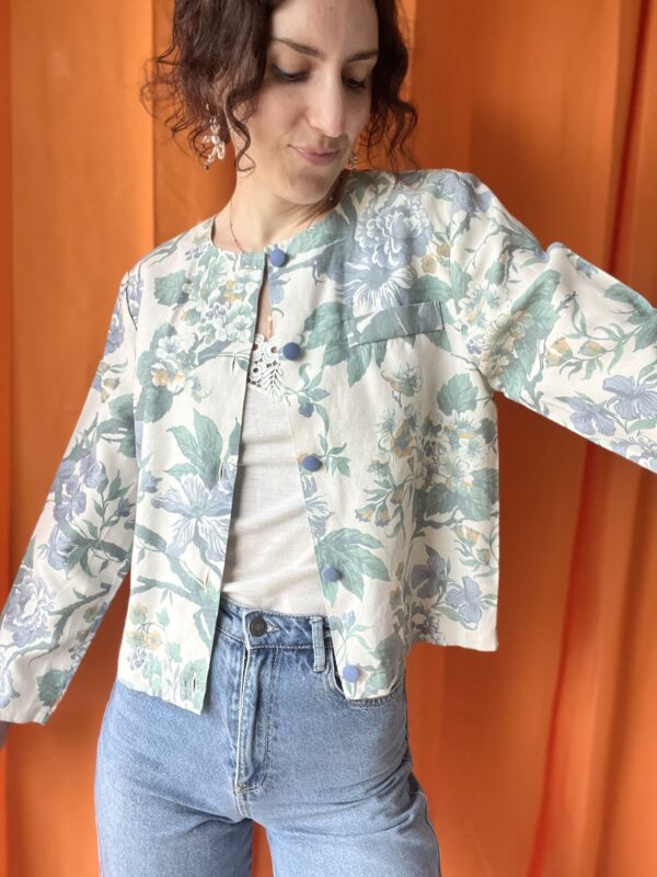 Veste fleurie années 70 taille 36 à 40
