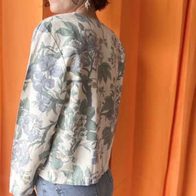 Veste fleurie années 70 taille 36 à 40 – Image 3